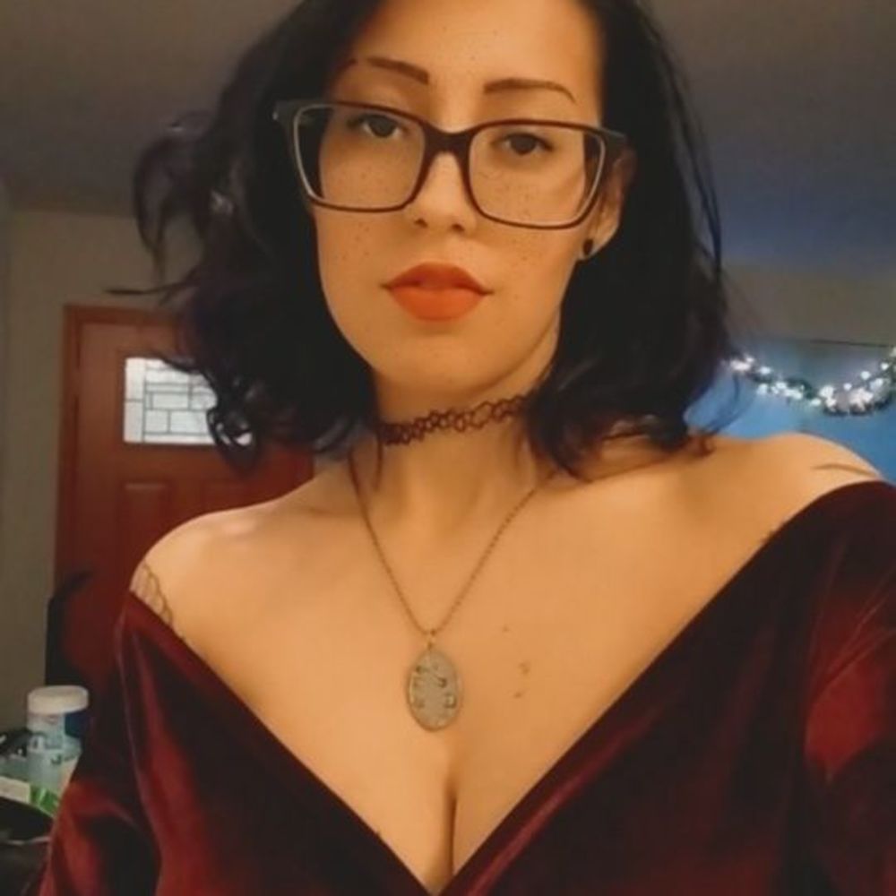 Meet your Posher, Isabel